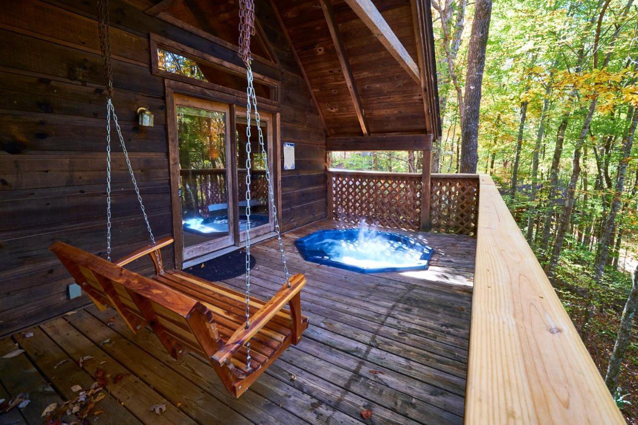 A Cabin In The Woods Pigeon Forge Exterior photo