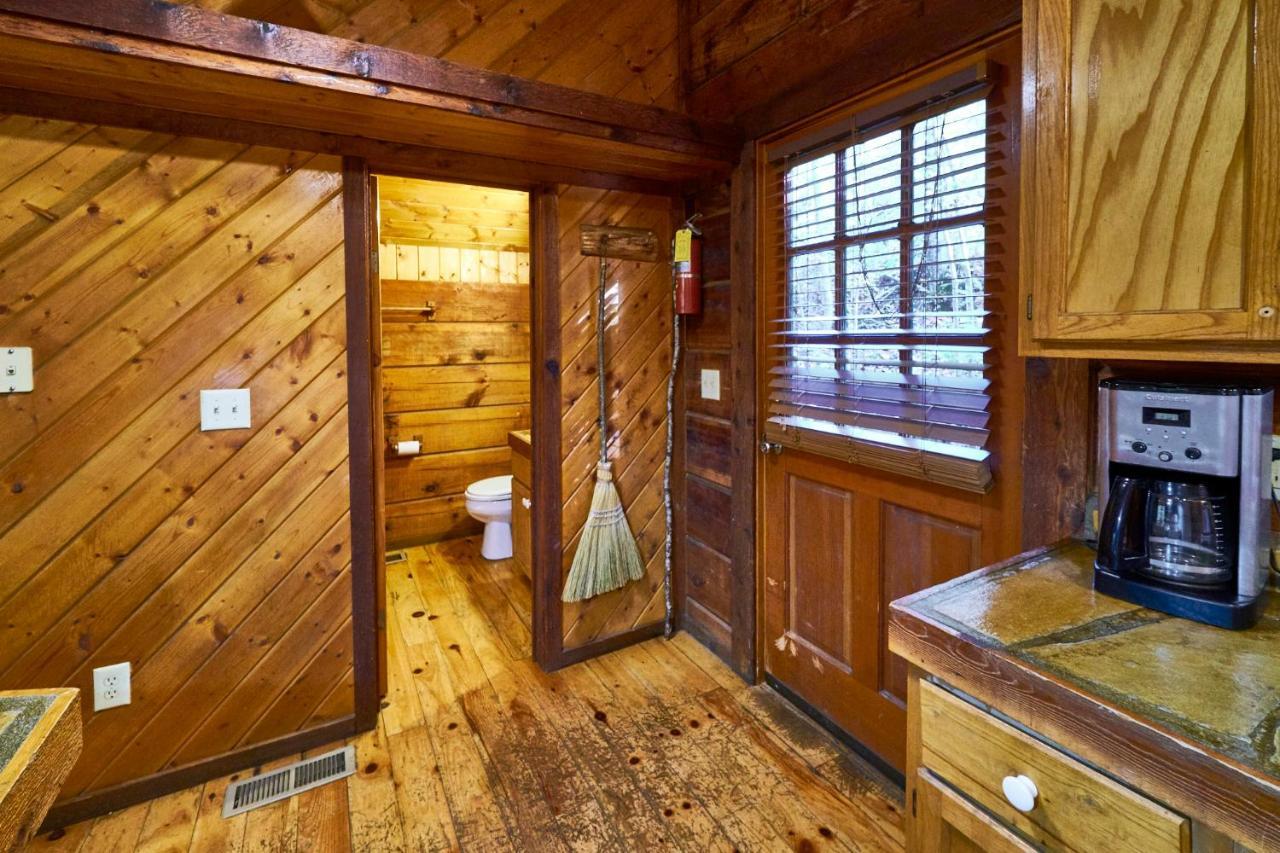 A Cabin In The Woods Pigeon Forge Exterior photo