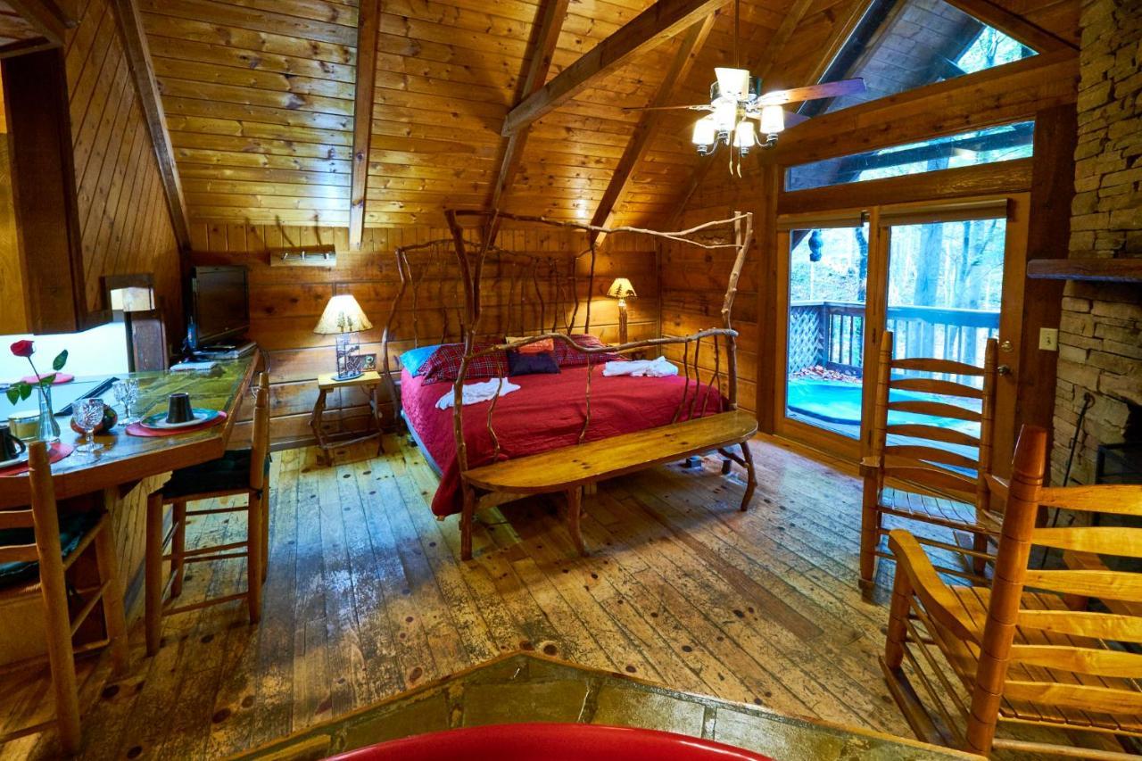 A Cabin In The Woods Pigeon Forge Exterior photo